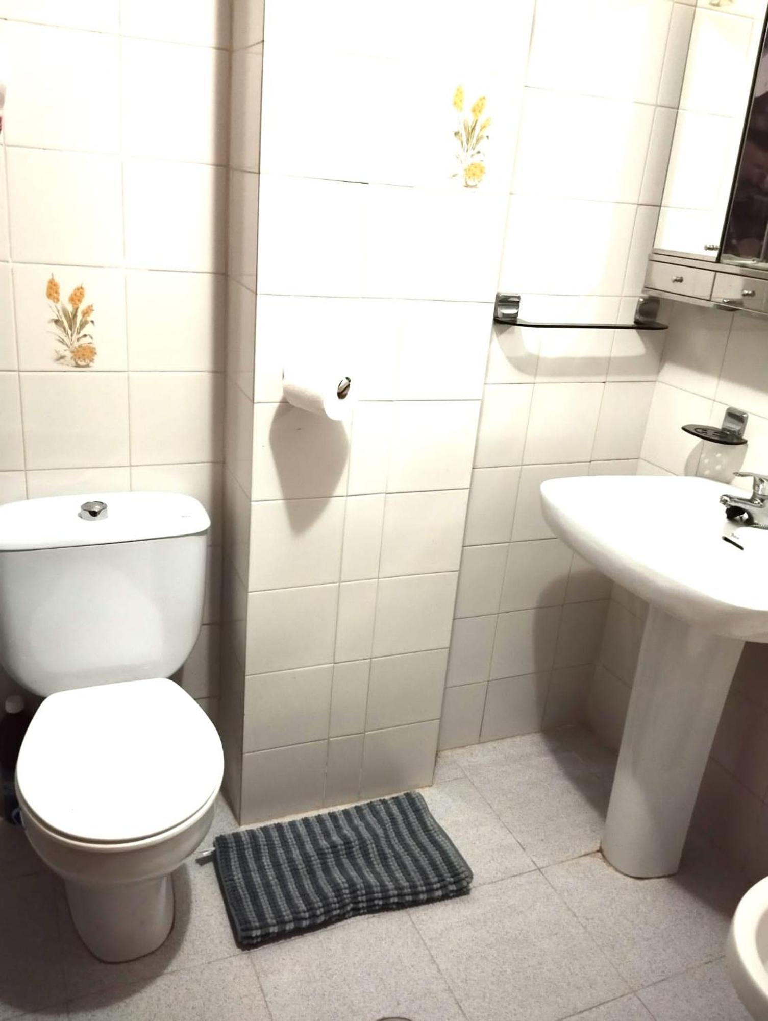 Room In Shared Apartment With Parking Almuñécar 외부 사진