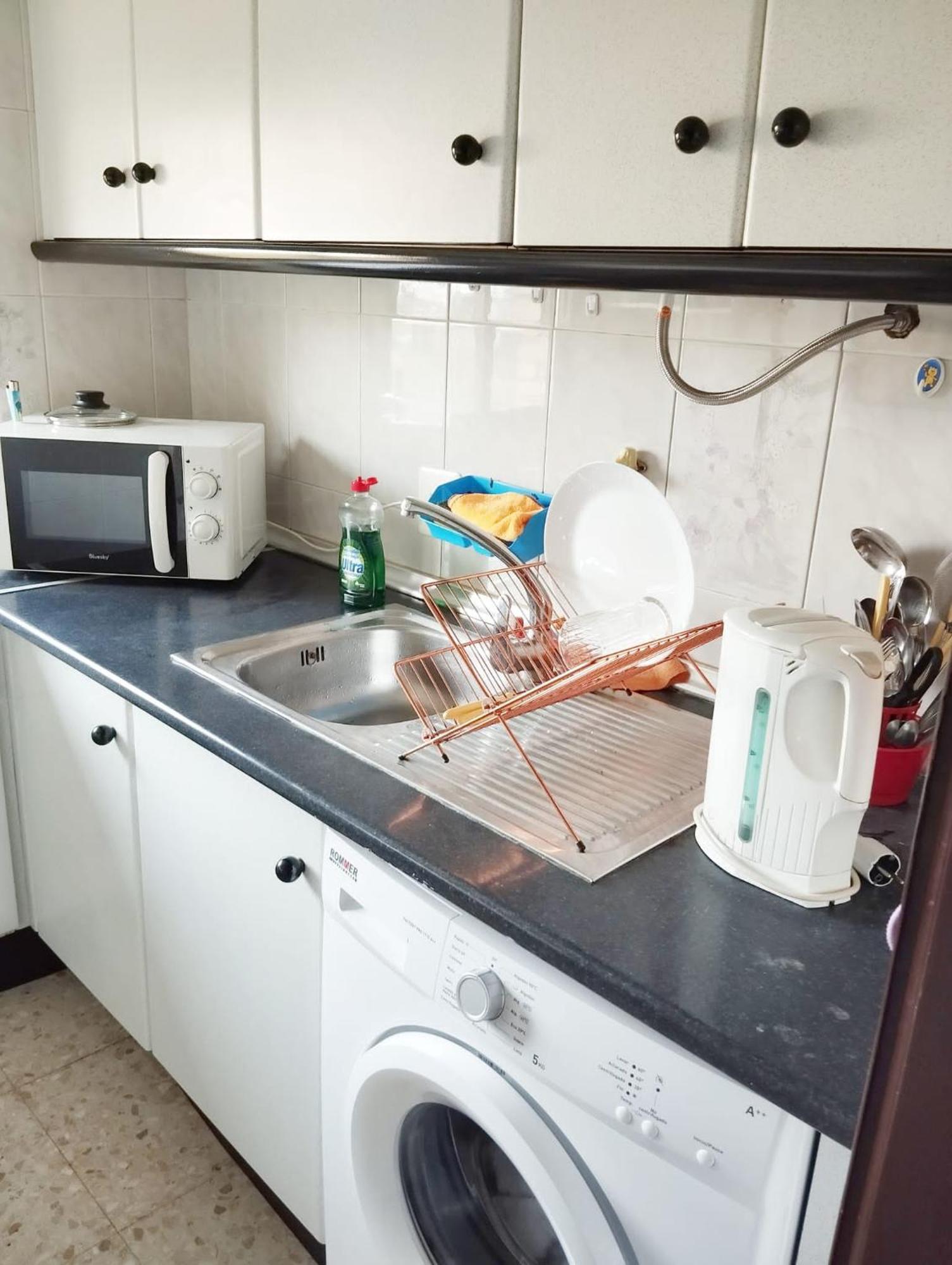 Room In Shared Apartment With Parking Almuñécar 외부 사진