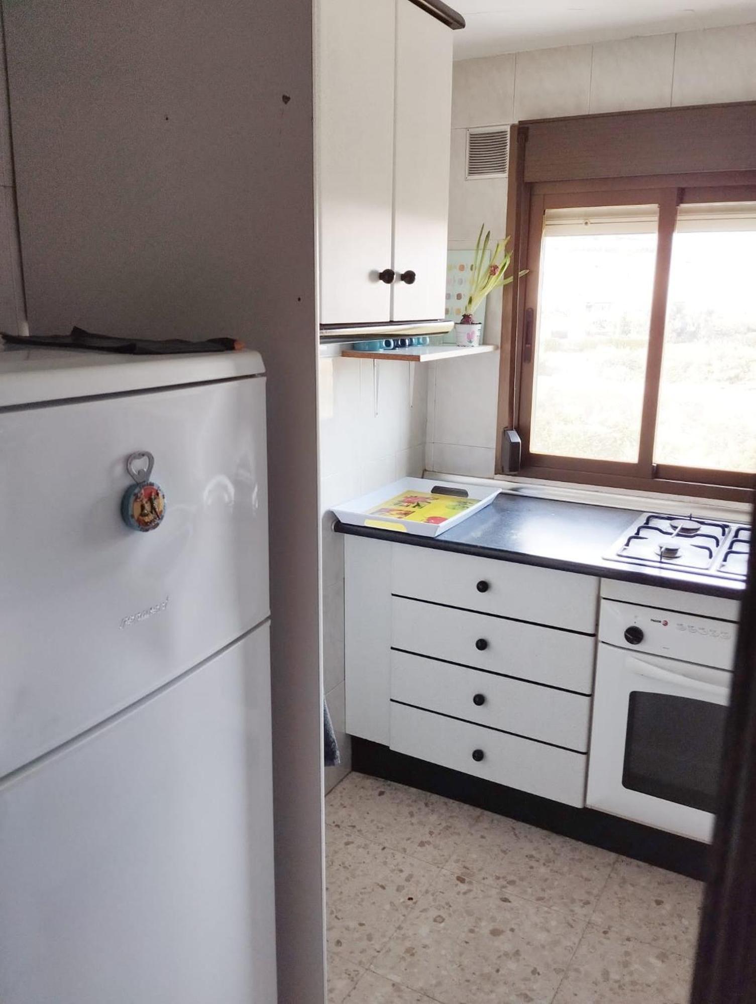 Room In Shared Apartment With Parking Almuñécar 외부 사진
