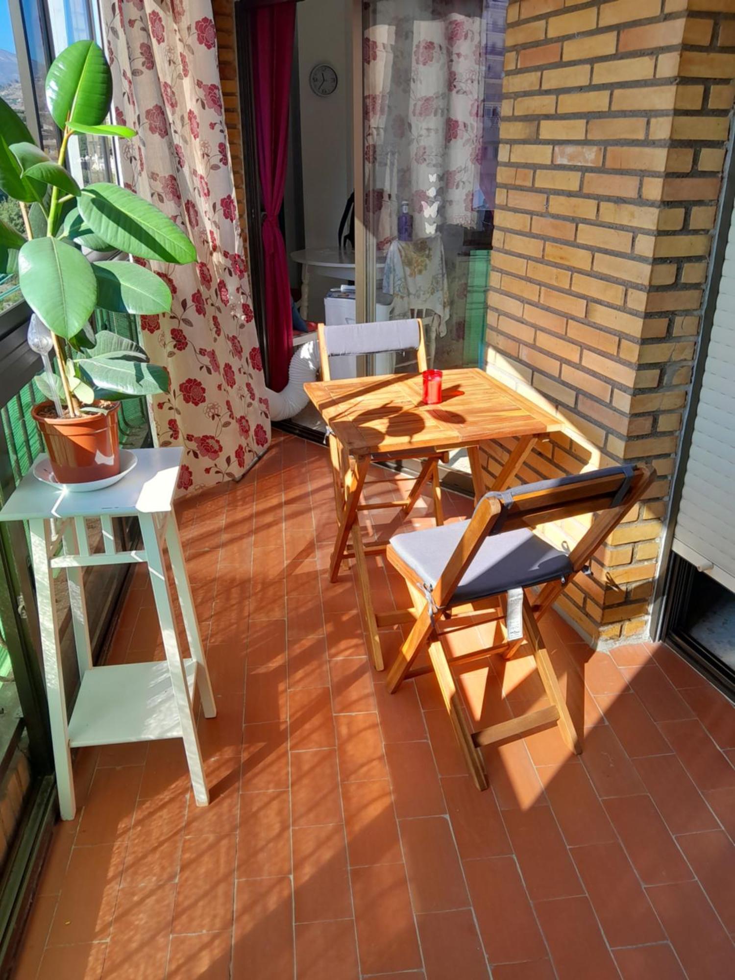 Room In Shared Apartment With Parking Almuñécar 외부 사진