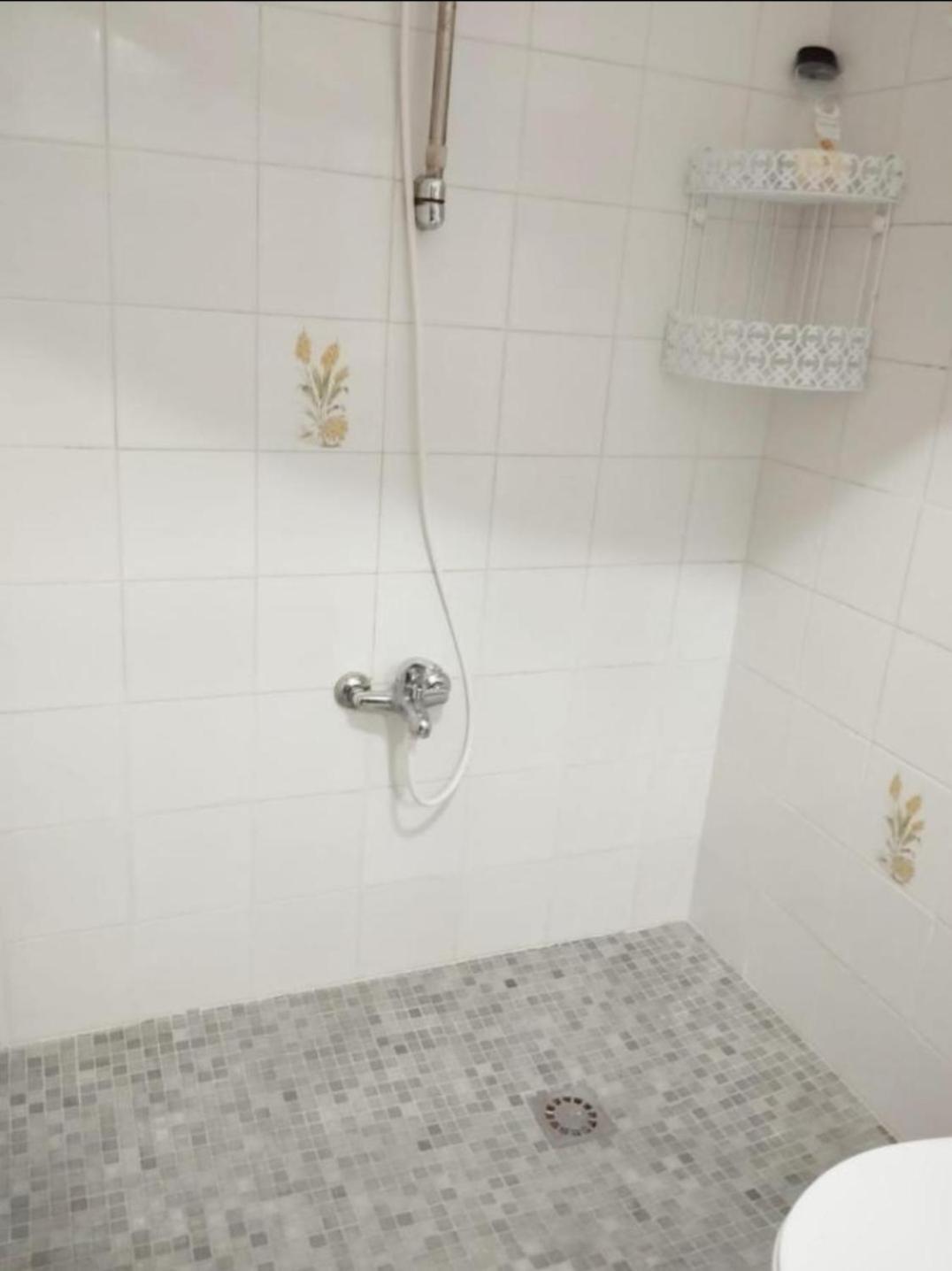 Room In Shared Apartment With Parking Almuñécar 외부 사진
