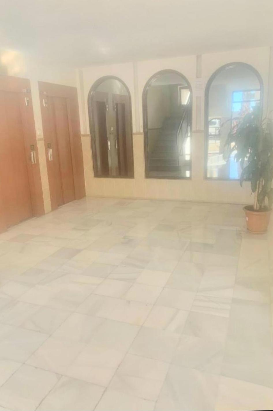 Room In Shared Apartment With Parking Almuñécar 외부 사진